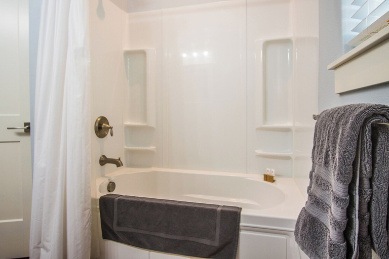 Bathroom 3, Mer Sea Azul by Silver Sands Vacation Rentals, Nueces