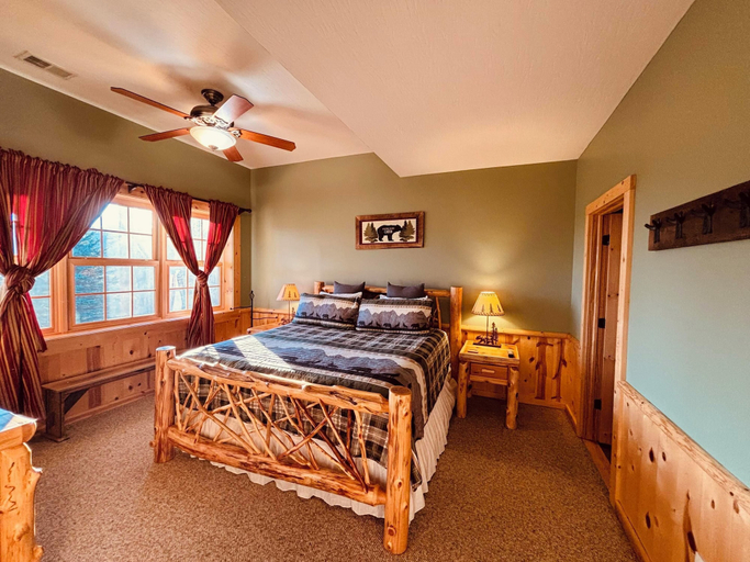 Bedroom 2, Buena Vista by Taylor Made Deep Creek, Garrett