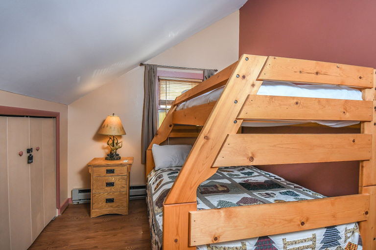 Bedroom 3, Hartwood Village 13 by Taylor Made Deep Creek, Garrett