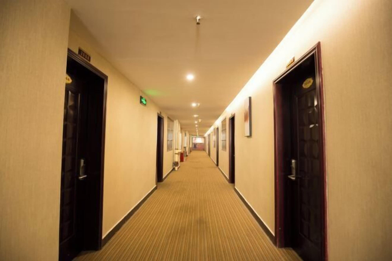 Others 4, Shushi Hotel, Shiyan