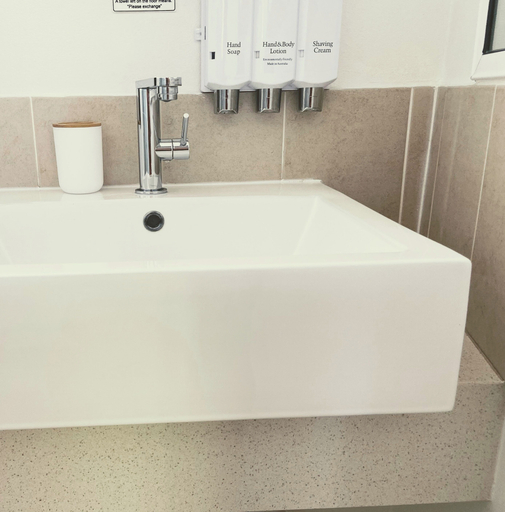 Bathroom 5, Muswellbrook Motor Inn, Muswellbrook