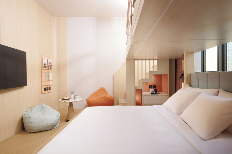 Bedroom 3, The Royal Garden Kowloon East, New Territories