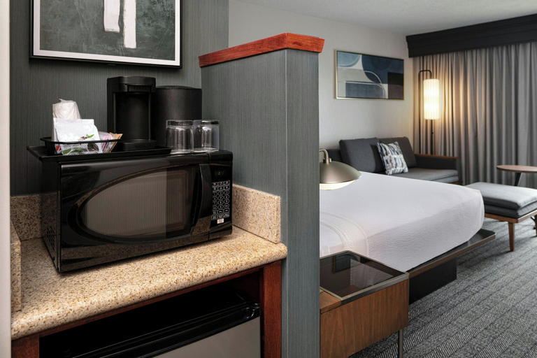 Bedroom 2, Courtyard by Marriott Richland - Columbia Point, Benton