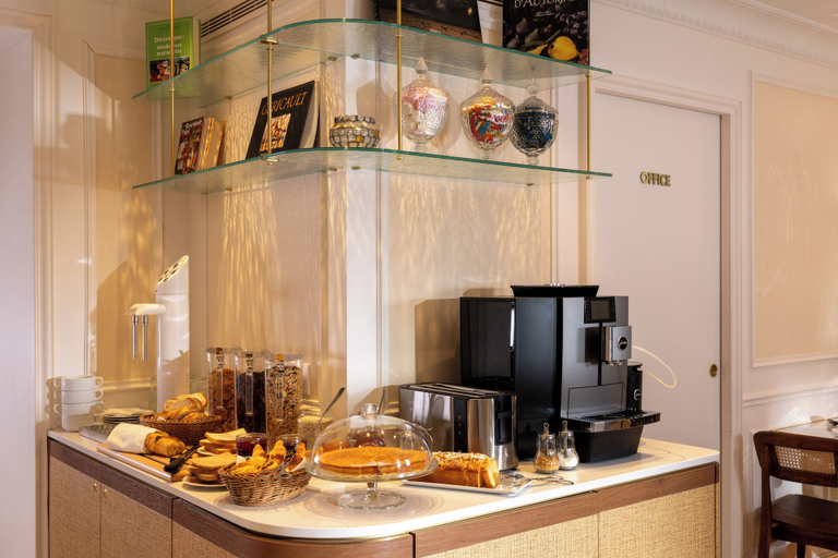 Food & Drinks 5, Almarine Eiffel Hotel & Spa, Paris