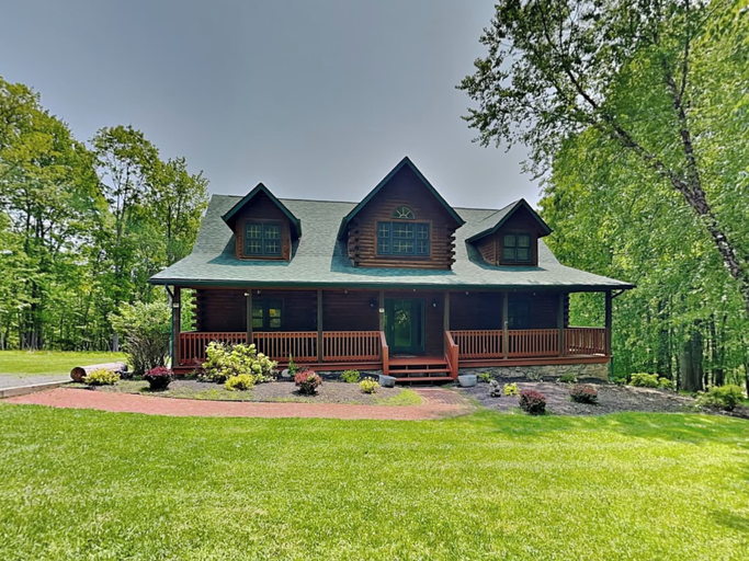 Exterior & Views 2, Altitude Adjustment by Taylor Made Deep Creek, Garrett