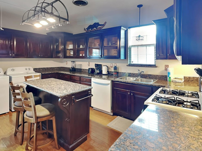 Others 5, Hidden Haven by Ryson Vacation Rentals, Galveston