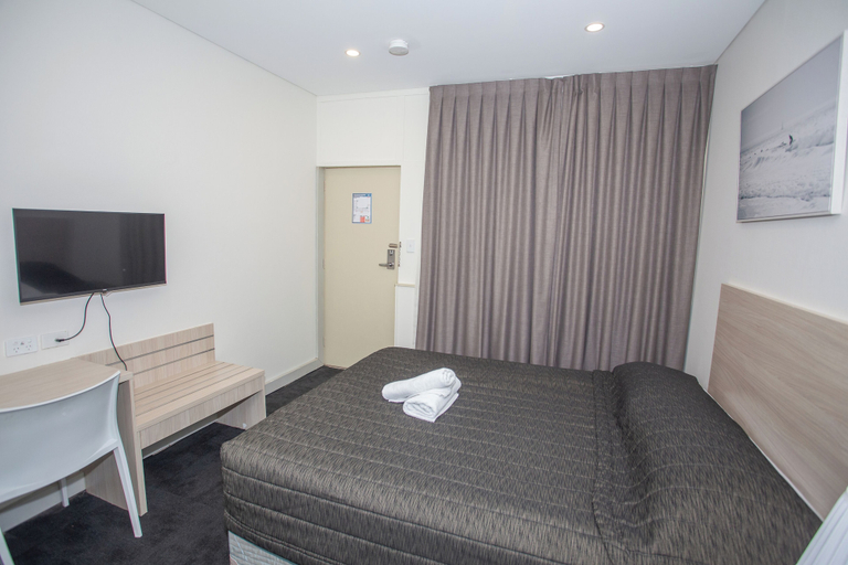 Bedroom 4, Westside Motor Inn, Sydney