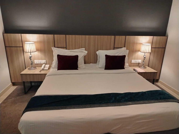 Bedroom 3, Fortis Hotel, Fujairah