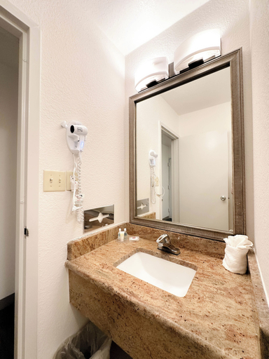 Bathroom 5, The Adventure Hotel by the parks, Osceola