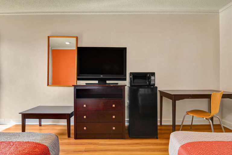 Others 5, Motel 6 Americus, GA, Sumter