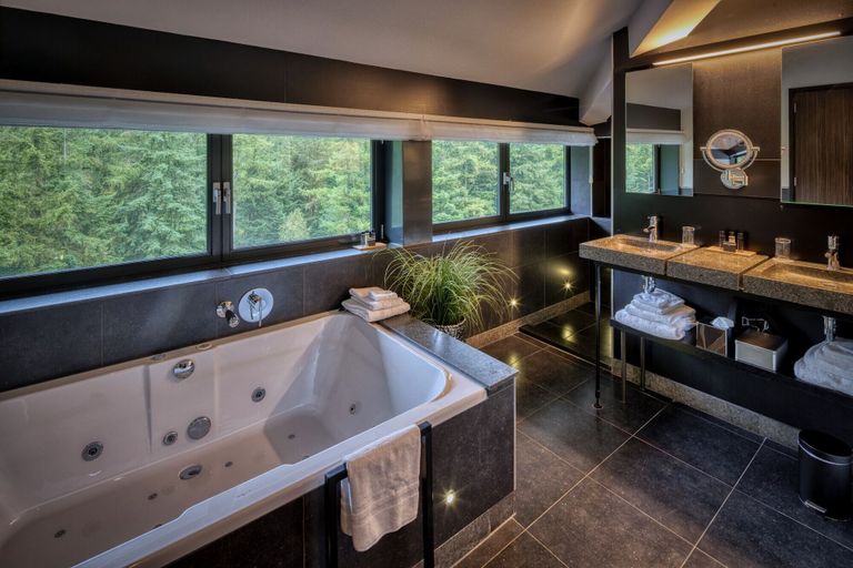 Bathroom 5, Hotel de Echoput, Apeldoorn