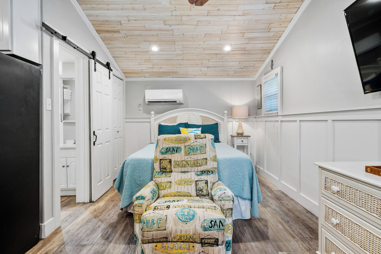 Bedroom 3, Tranquil Breeze by Silver Sands Vacation Rentals, Nueces