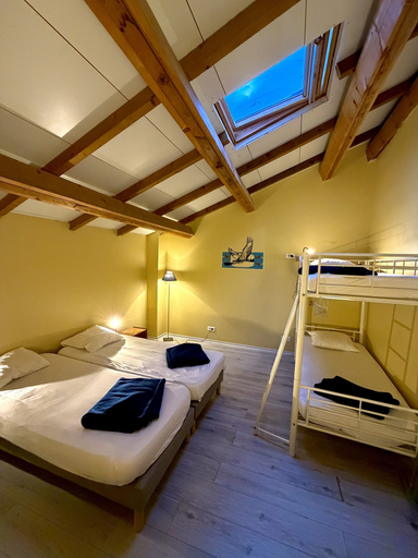 Bedroom 2, Vertigo Hostel Marseille, Bouches-du-Rhône
