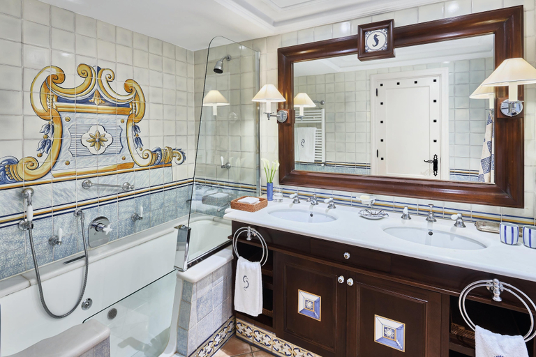 Bathroom 5, Seaside Grand Hotel Residencia, Las Palmas