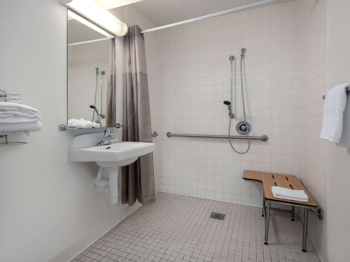 Bathroom 5, Motel 6 Santa Maria, CA - North, Santa Barbara