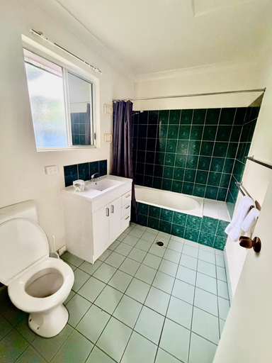 Bathroom 5, Townview Motel, Mount Isa