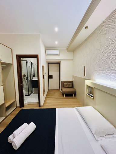 Bedroom 5, Imera Rooms, Rome