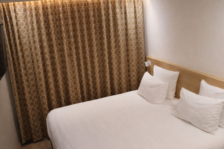 Bedroom 3, Geographotel Paris-Roissy CDG Airport, Seine-et-Marne
