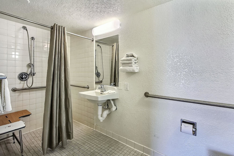 Bathroom 3, Motel 6 San Jose Campbell, Santa Clara