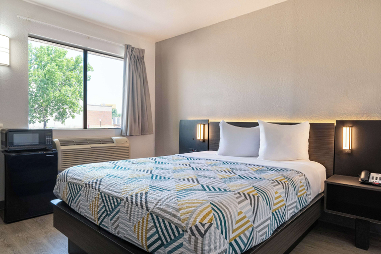 Bedroom 3, Motel 6 Rolling Meadows, IL - Chicago Northwest, Cook