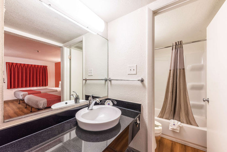 Bathroom 5, Motel 6 North Richland Hills, TX, Tarrant