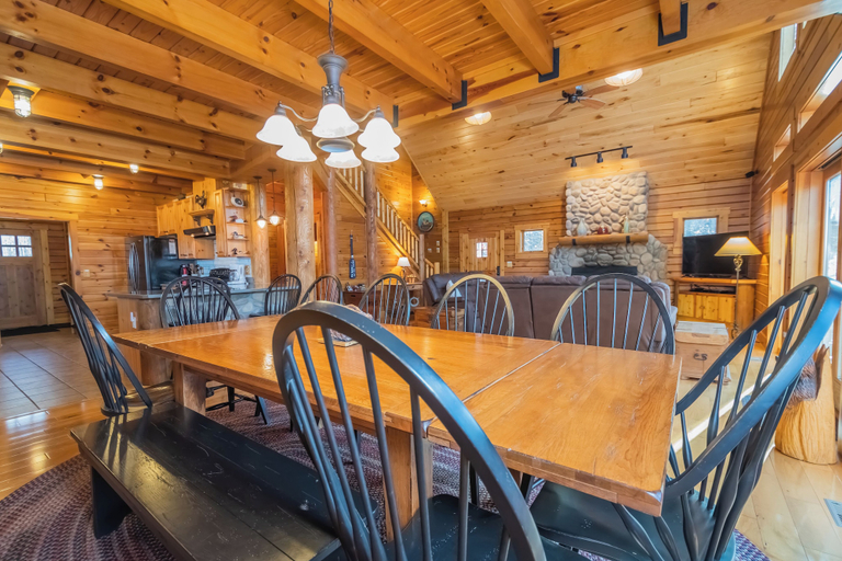 Food & Drinks, Skylodge by Taylor Made Deep Creek, Garrett