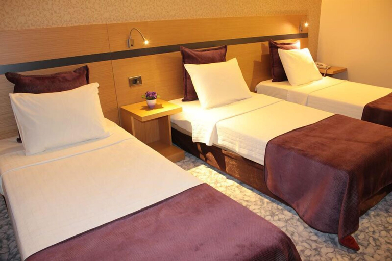 Bedroom 4, Hotel Osaka Airport, Bakırköy