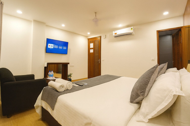 Bedroom 4, Mauryan Elite Hotel @ Devli Khanpur, Delhi