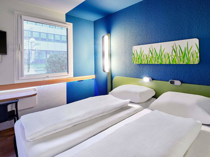 Bedroom 2, B&B HOTEL Bremen-Süd, Bremen