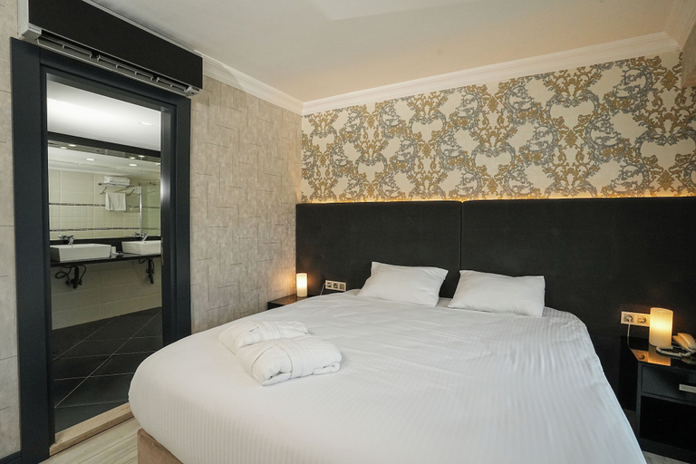 Bedroom 3, NK Hotel, Konak
