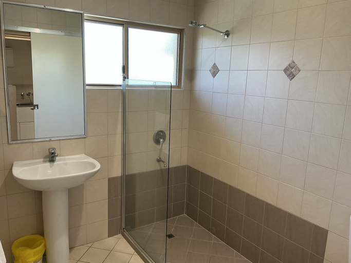 Bathroom 4, Mission Reef Resort, Cardwell