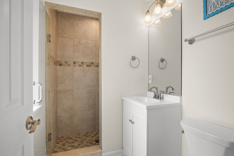 Bathroom 4, Sun Kissed Cottage by Distinctive Beach Rentals, Saint Johns
