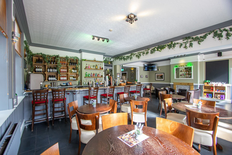 Food & Drinks 5, Shurland Hotel, Kent