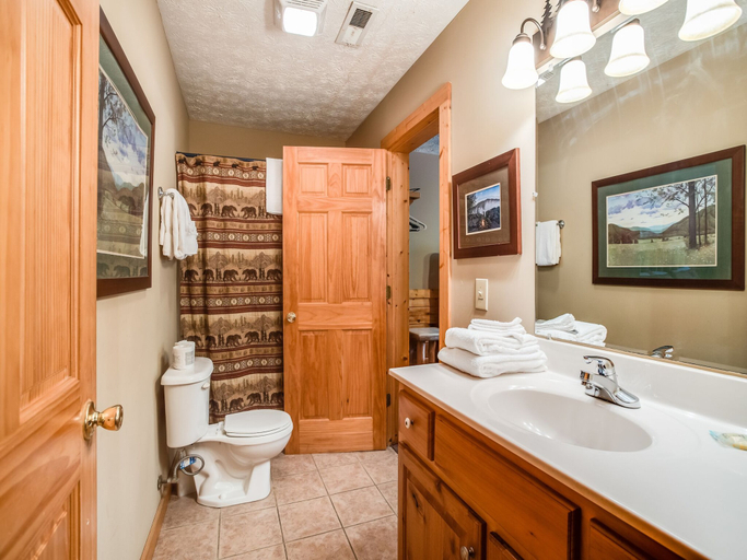 Bathroom 4, Saddle Ridge by Jackson Mountain Rentals, Sevier
