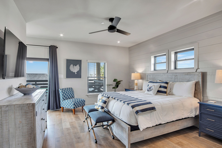 Bedroom 2, The Gentry by Silver Sands Vacation Rentals, Nueces