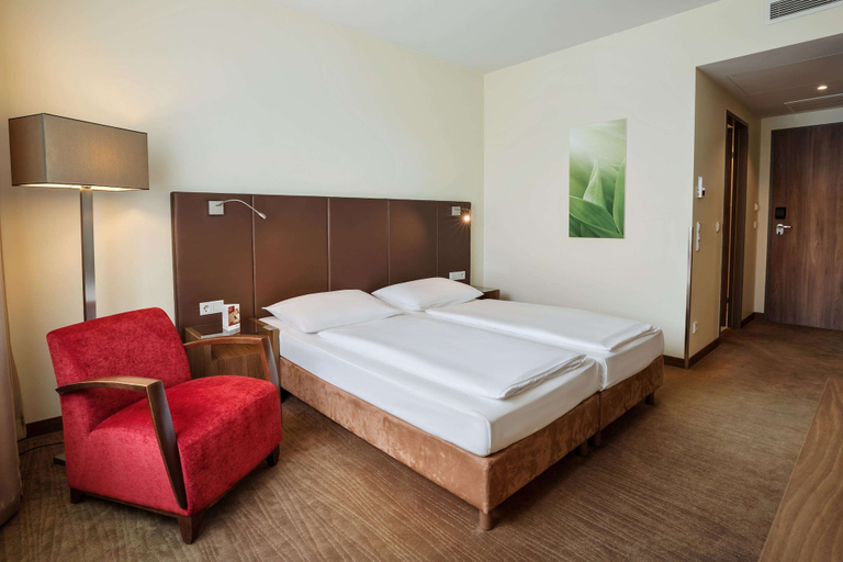 Bedroom 3, Austria Trend Hotel Doppio, Wien