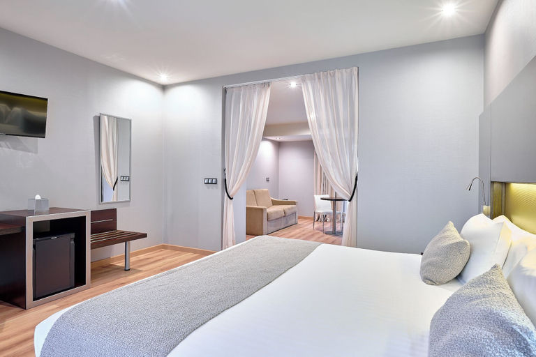 Bedroom 5, Hotel Turia Granada, Granada