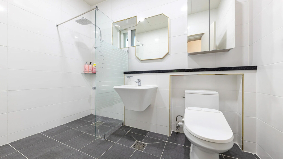 Bathroom 3, Chungnam Cheong-yang Ekohillinghauseu, Cheongyang
