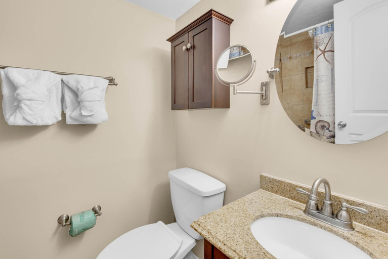 Bathroom 3, Latitude 29 #4, Bay