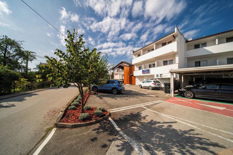 Exterior & Views 2, Hotel Zagi, Oroslavje