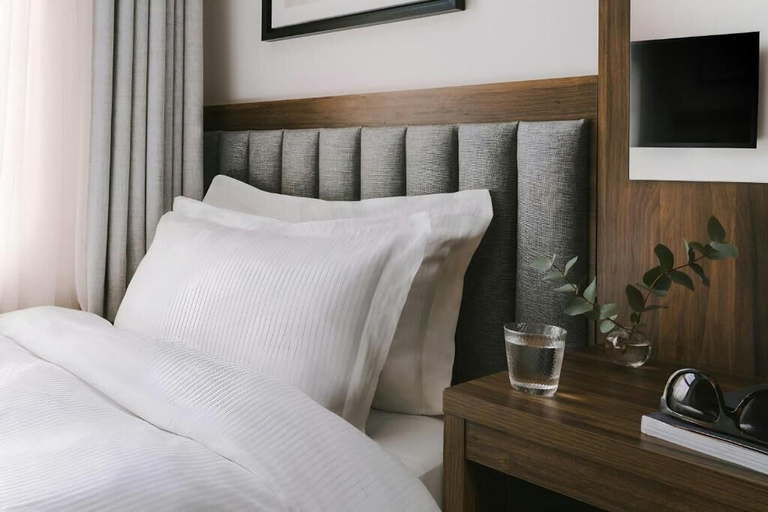 Bedroom 5, The Voyage Hotel Paddington, London