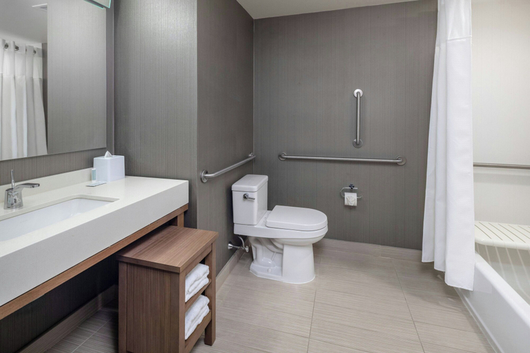 Bathroom 5, Courtyard by Marriott Lenox Berkshires, Berkshire
