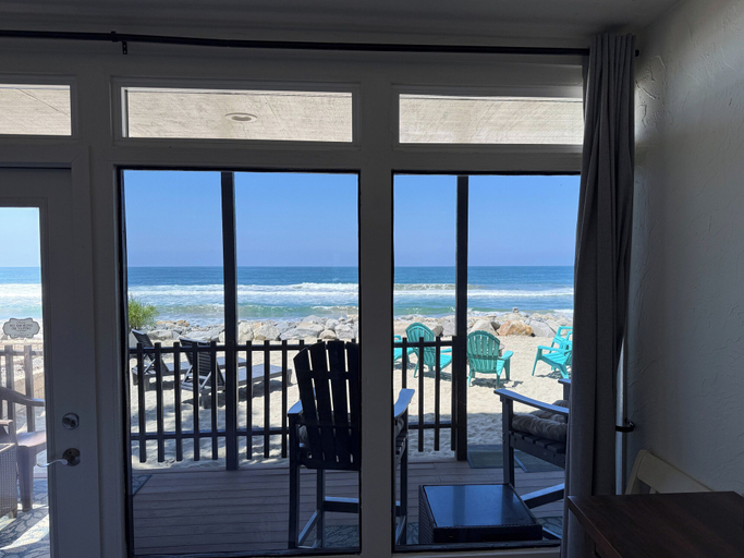 Others 4, Beachfront Retreat, San Diego