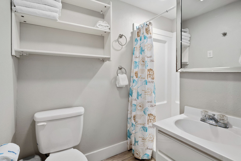 Bathroom, Tranquil Breeze by Silver Sands Vacation Rentals, Nueces