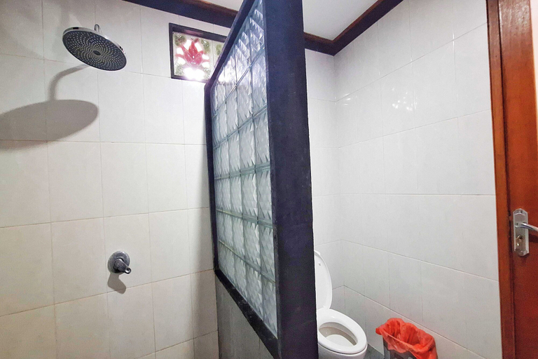 Bathroom 5, The Beach Huts Lembongan, Klungkung