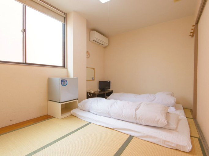Bedroom 3, Hotel Hana, Takayama
