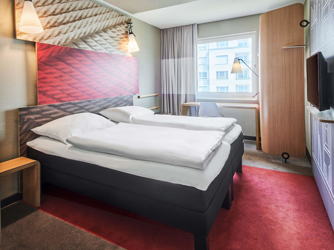 Bedroom 2, B&B HOTEL Frankfurt-Messe, Frankfurt am Main