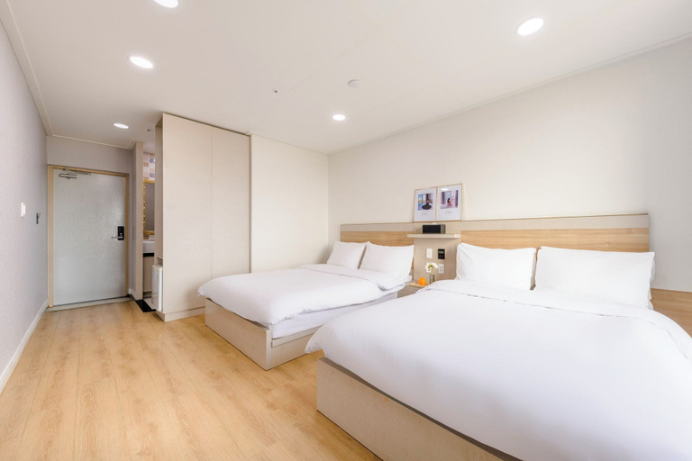 Bedroom 4, Cordelia Hotel, Seogwipo
