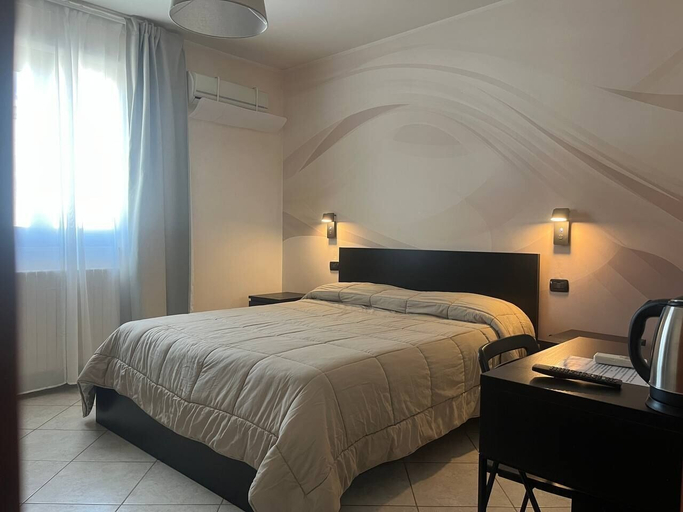 Bedroom 5, B&B Piazza Kolbe, Bari