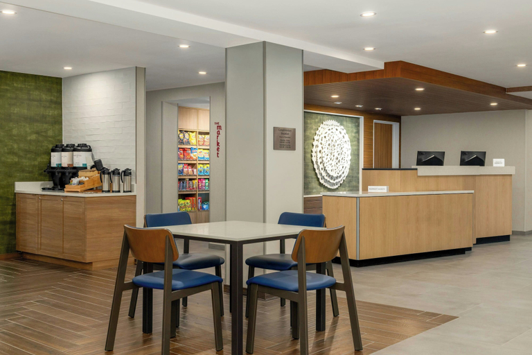 Food & Drinks 4, Fairfield by Marriott Inn & Suites Clinton, Prince George's